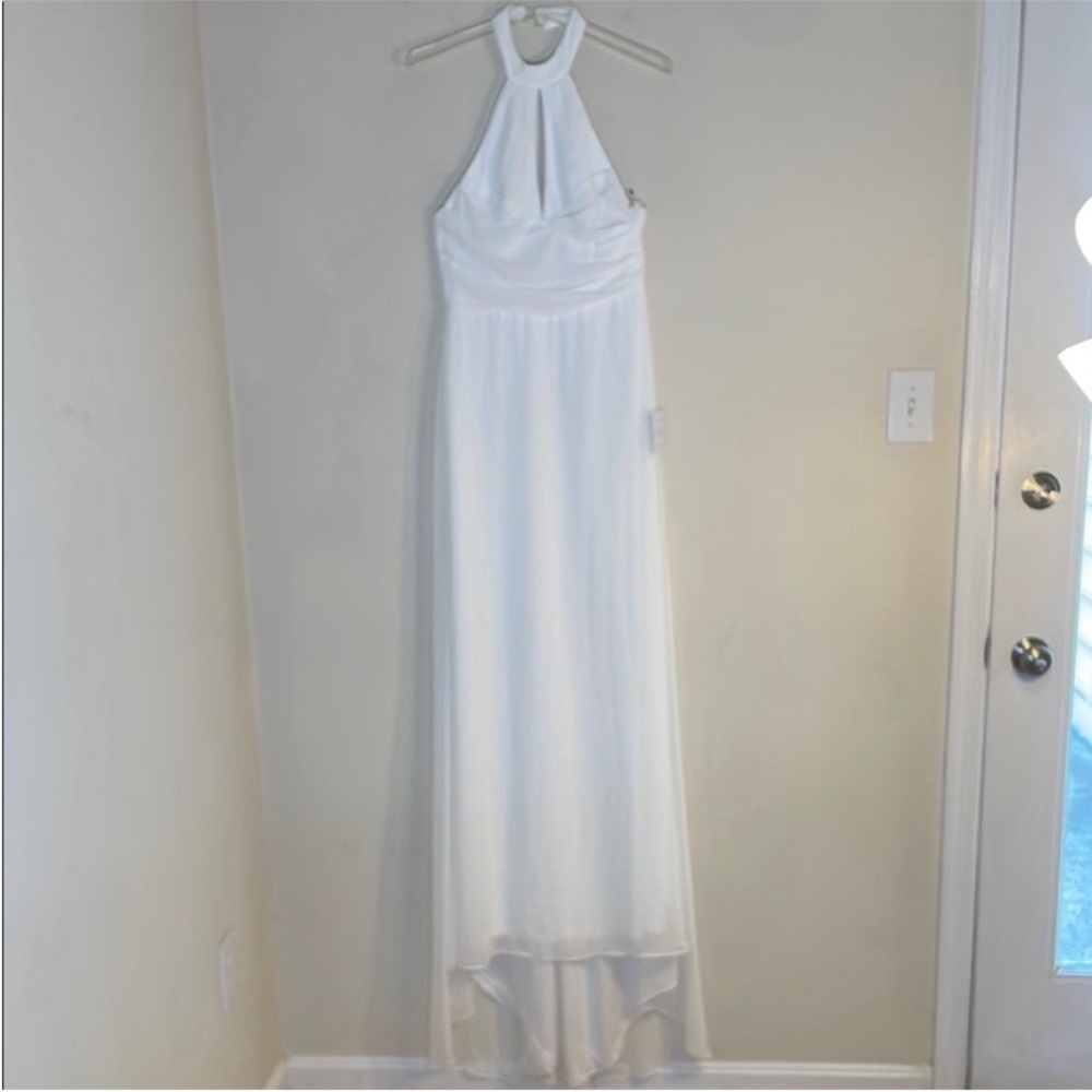 Lulu's Halter Neck Chiffon Wedding Gown. Medium. NWT. - Picture 2 of 14